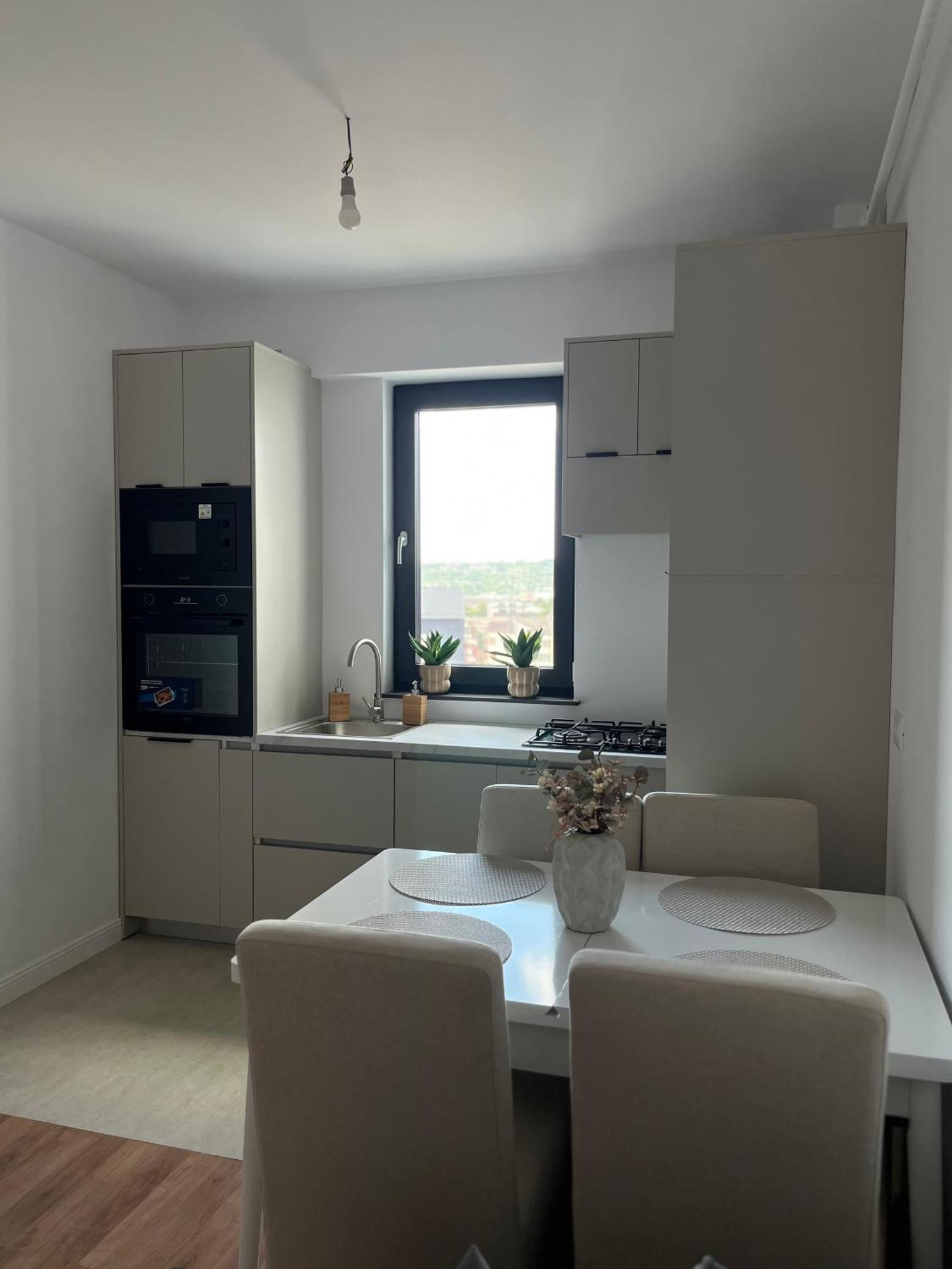 Apartament Nou Neo Tower Suceava Exterior photo