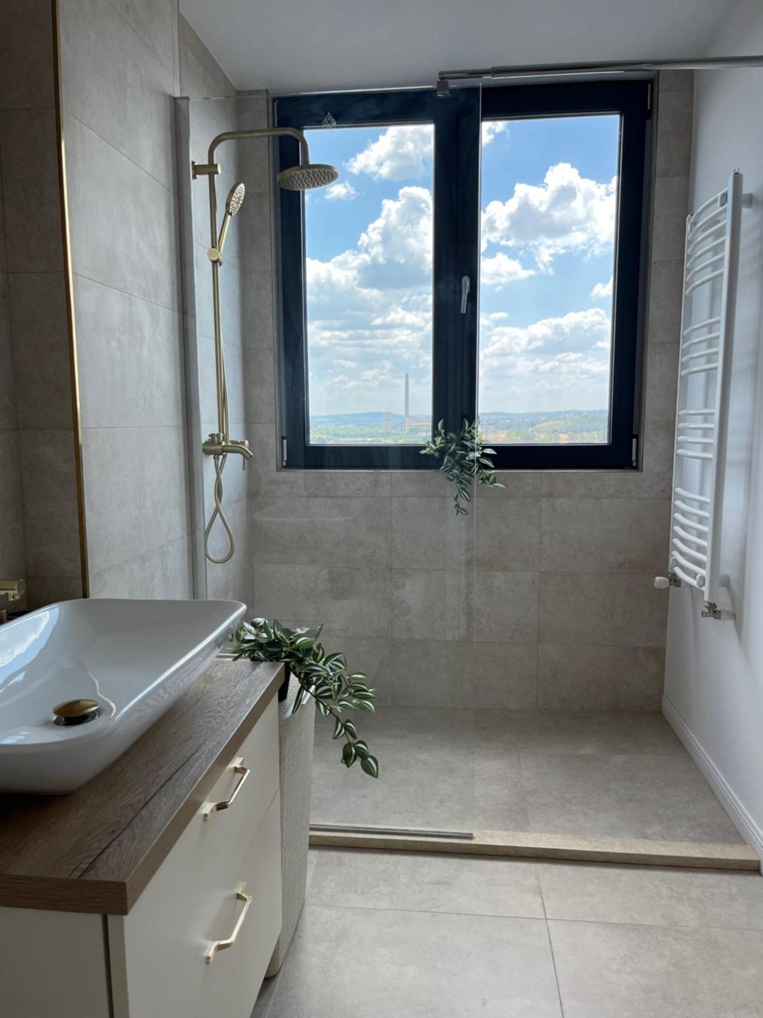 Apartament Nou Neo Tower Suceava Exterior photo